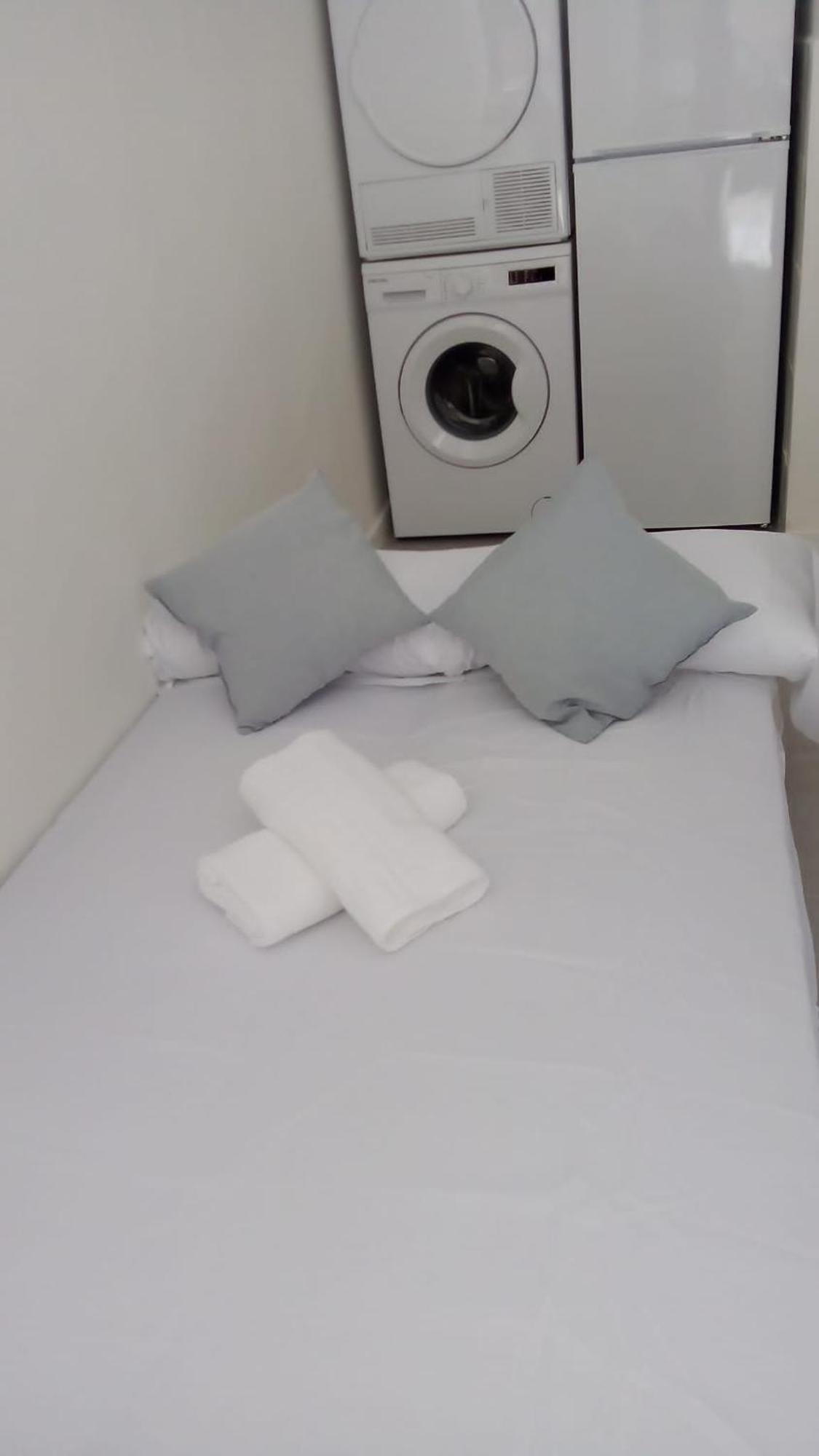 Estudio Encantador Cerca Del Carrefour Rosaleda 1 Málaga Zimmer foto